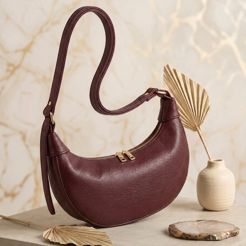 Semi-circle crossbody in mahroon