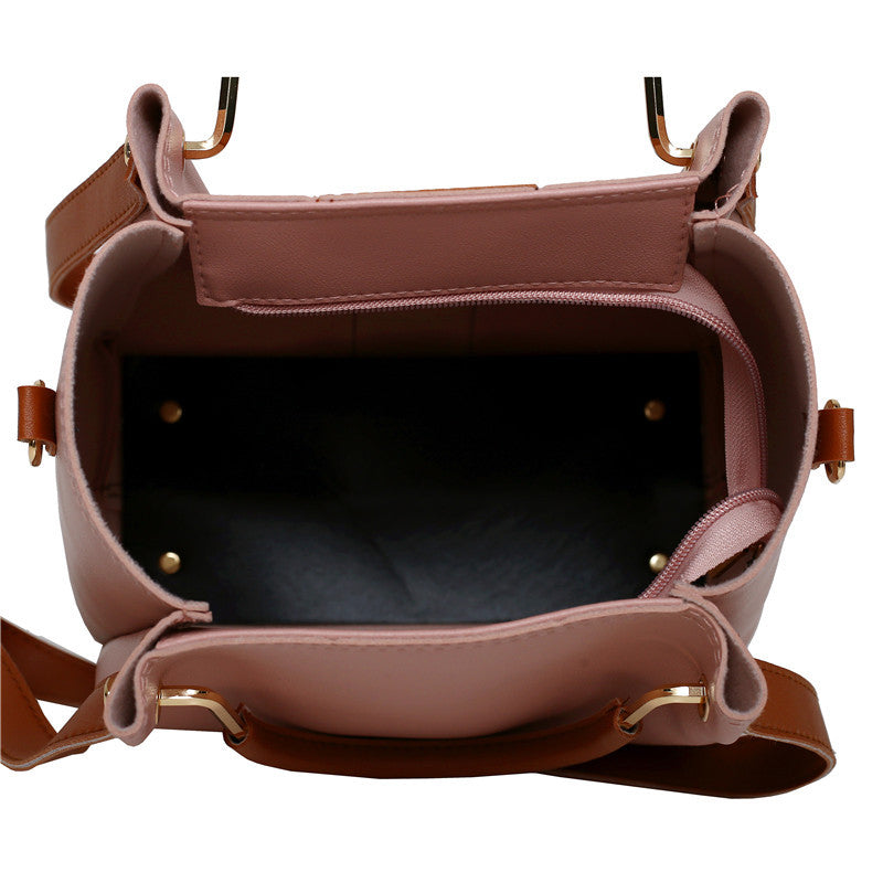 4-piece handbag set interior